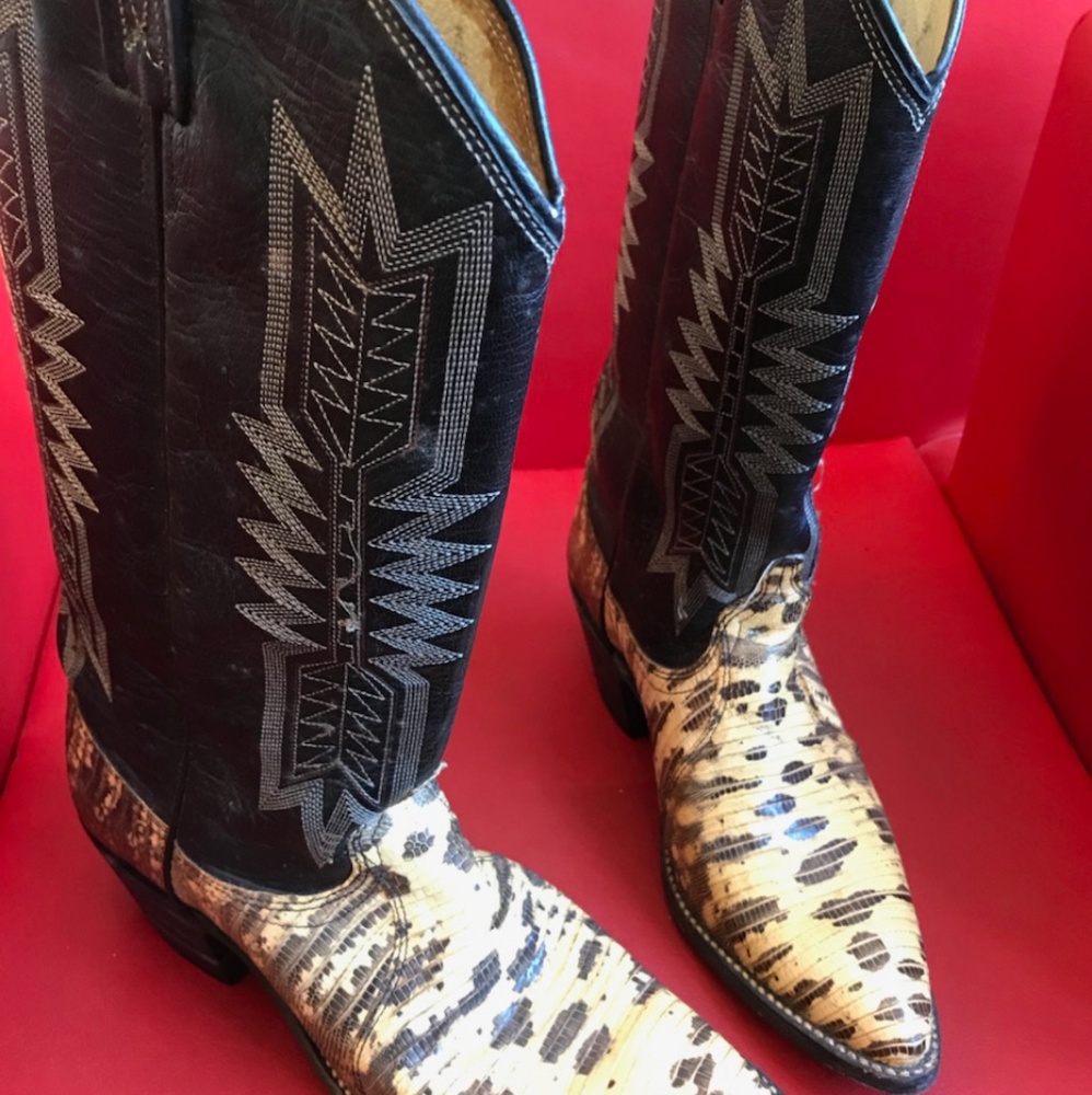 DAN POST COWBOY BOOTS